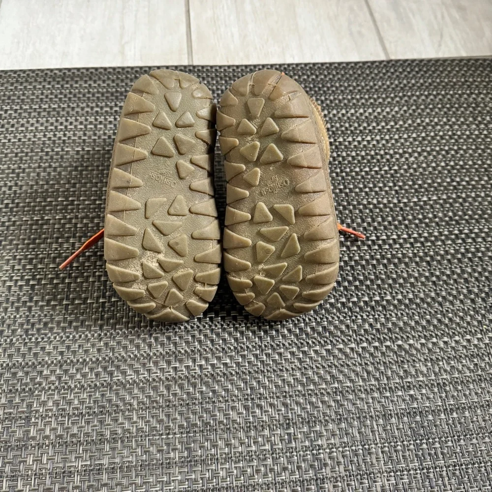 🔵 3 for $9 OshKosh B'gosh Boys Sz 7 Boots